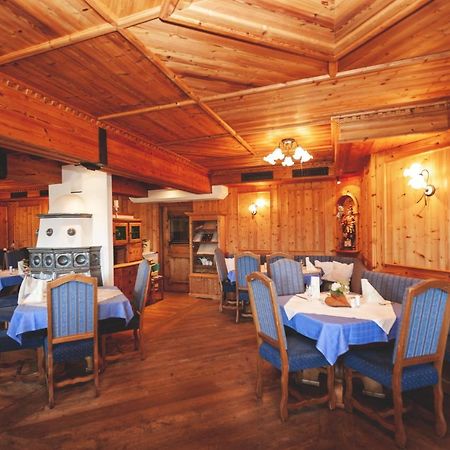 Отель Roanwirt Sankt Lorenzen im Murztal Экстерьер фото