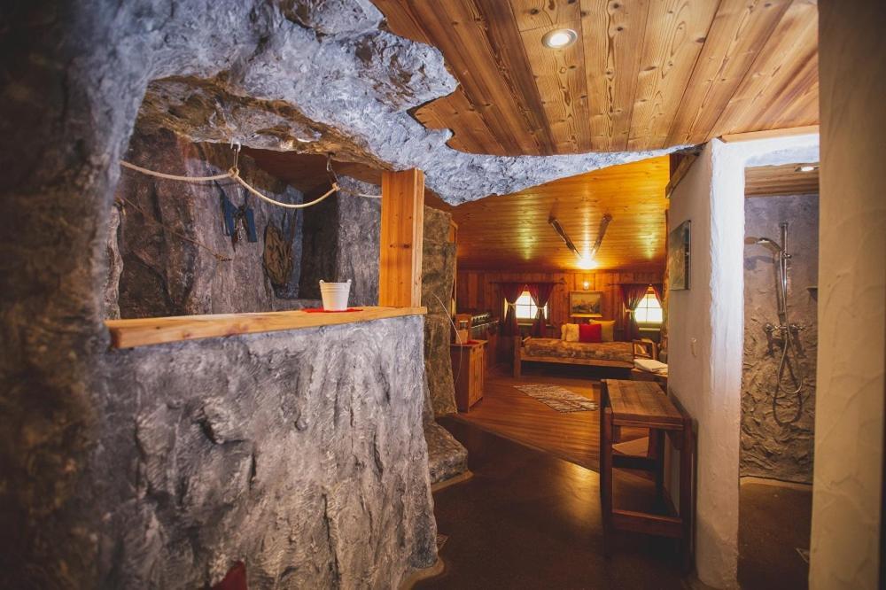 Отель Roanwirt Sankt Lorenzen im Murztal Экстерьер фото